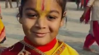 माथे पर त्रिपुंड, मुंह से निकलते श्लोक.. प्रयागराज के माघ मेले आए 'राम'