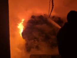 आग की लपटों से घिरी बालोतरी की कपड़ा फैक्ट्री, पलभर में राख हो गया लाखों का सामान