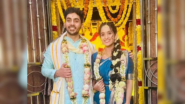 IAS कपल की सादगी ने जीता दिल, बिना फिजूल खर्चे के मंदिर में रचाई शादी; जमकर हो रही वाहवाही