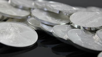 Skip A Meal, But Invest $10 In Silver: 'Rich Dad, Poor Dad' Author Stays Bullish On Metals Amid War Jitters