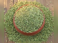 कम उम्र में सफेद बाल बन रहे हैं परेशानी? किचन का ये मसाला देगा बालों को नेचुरल Hair color