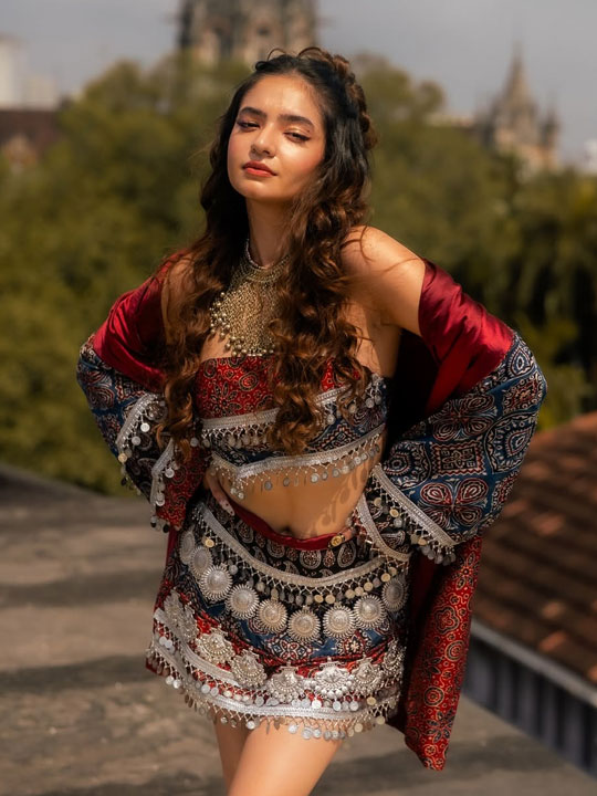 Anushka Sen Shines in a Bold Outfit