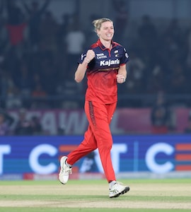 Gujarat Giants vs Royal Challengers Bengaluru, WPL 2026 Highlights: Smriti Mandhanas RCB Make It 5 Wins Out Of 5, Seal Playoffs Spot