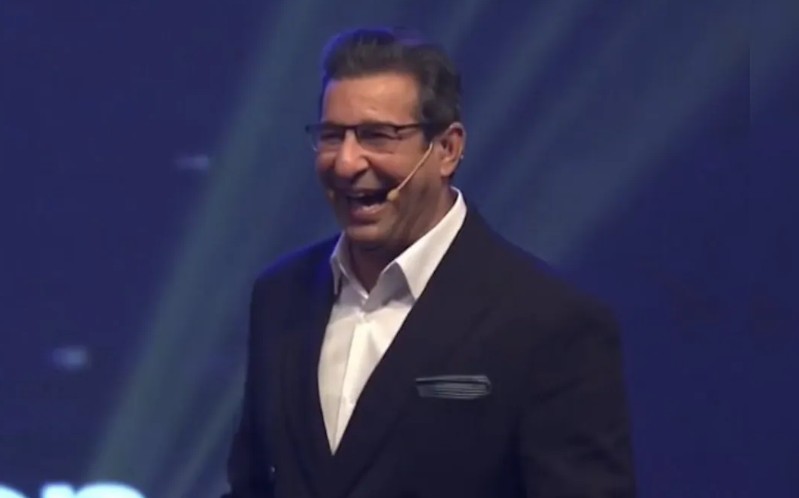 VIDEO: चल रही थी नीलामी, वसीम अकरम ने बीच में ही PSL बिडर्स का उड़ाया मजाक, कहा- बैलेंस खत्म तो नहीं हुआ?