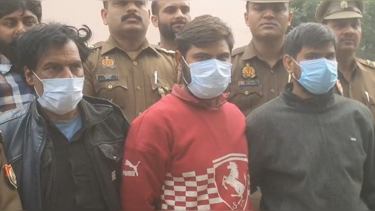 गर्लफ्रेंड के साथ बसाना था घर, युवक बन गया चोर, हीरे जवाहरात को ऐसे छिपाया की पुलिस भी रह गई दंग