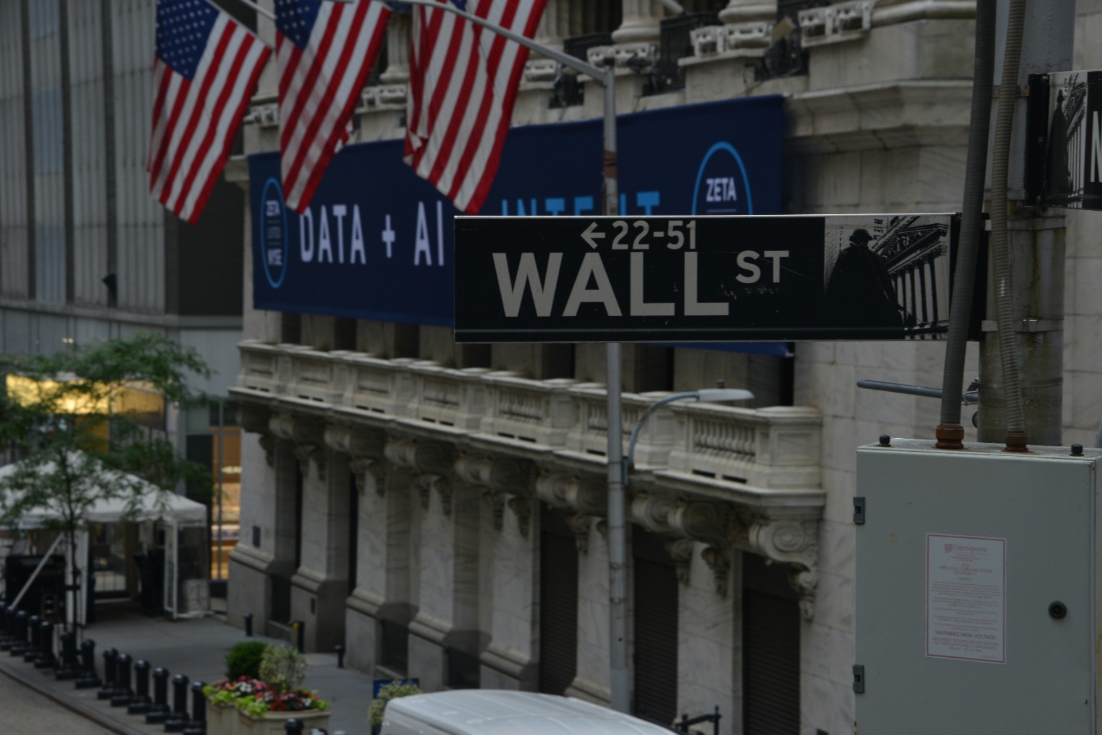 US Stock Market Today: Wall Street Extends Losses, Nasdaq Down 1%; Nvidia, Microsoft Top Drags