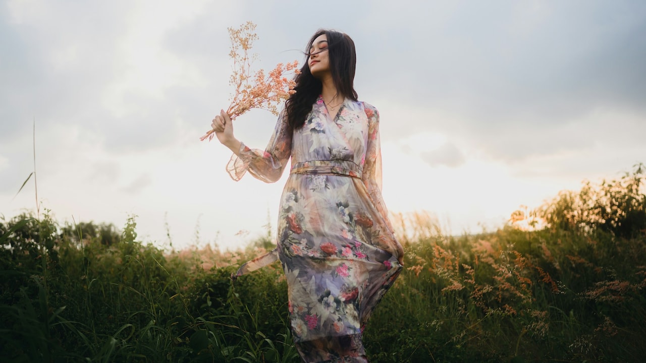 Avoid these maxi dress styling mistakes to avoid looking bulky Avoid these maxi dress styling mistakes to avoid looking bulky