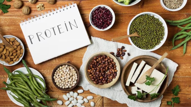 Is Your Protein Intake Adequate? Nutritionist Shares 5 Signs Of Protein Deficiency You Should Know