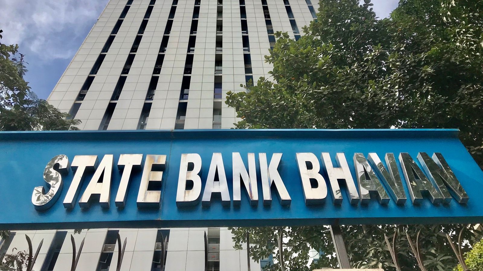 SBI - A Look Beyond The Numbers: Nirmal Bang