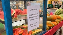 Witty Poster At Local Fruit Cart Perfectly Captures 'Peak Bengaluru Moment'