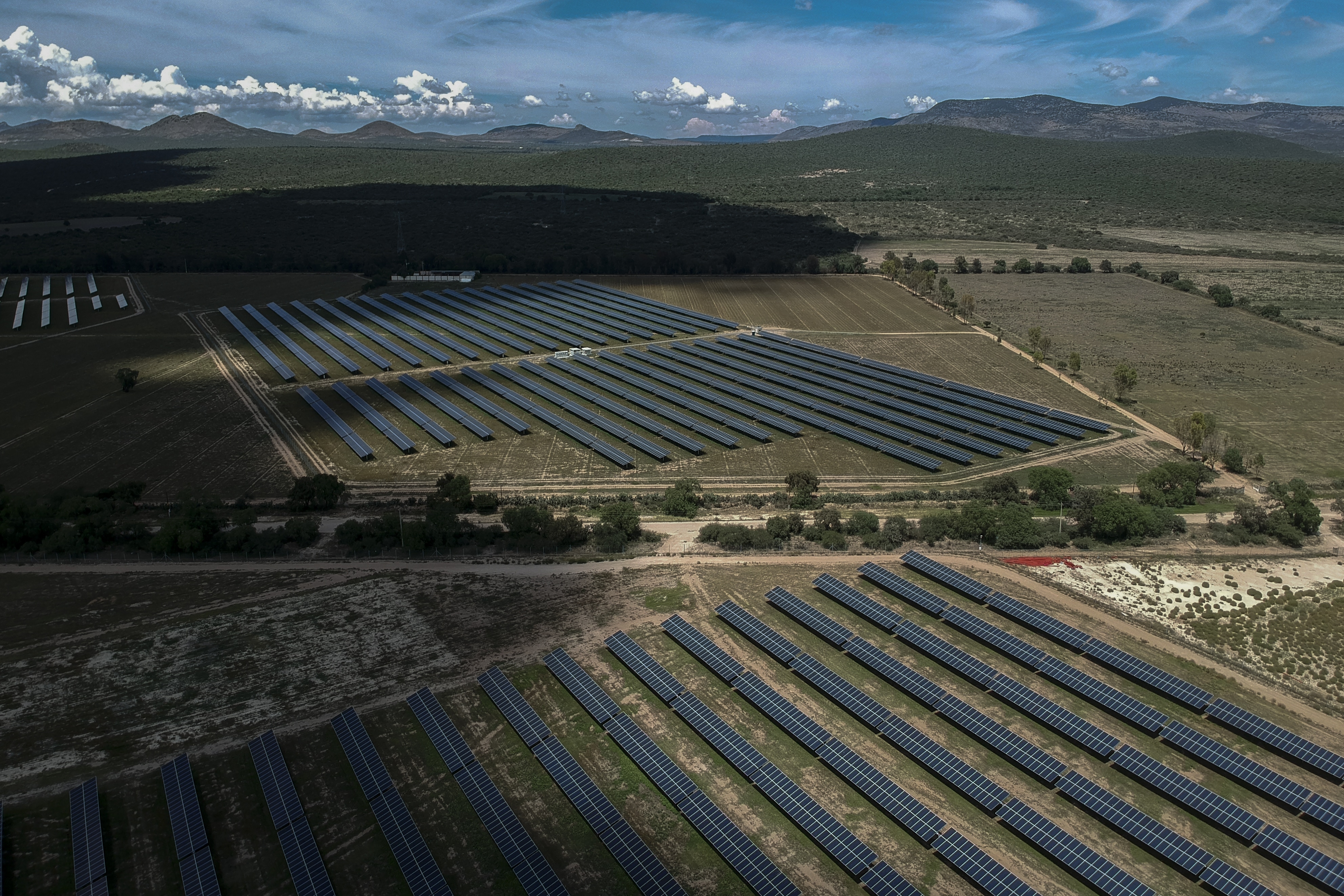Sterling And Wilson Solar Begins Construction Of 200 MW Solar Project ...