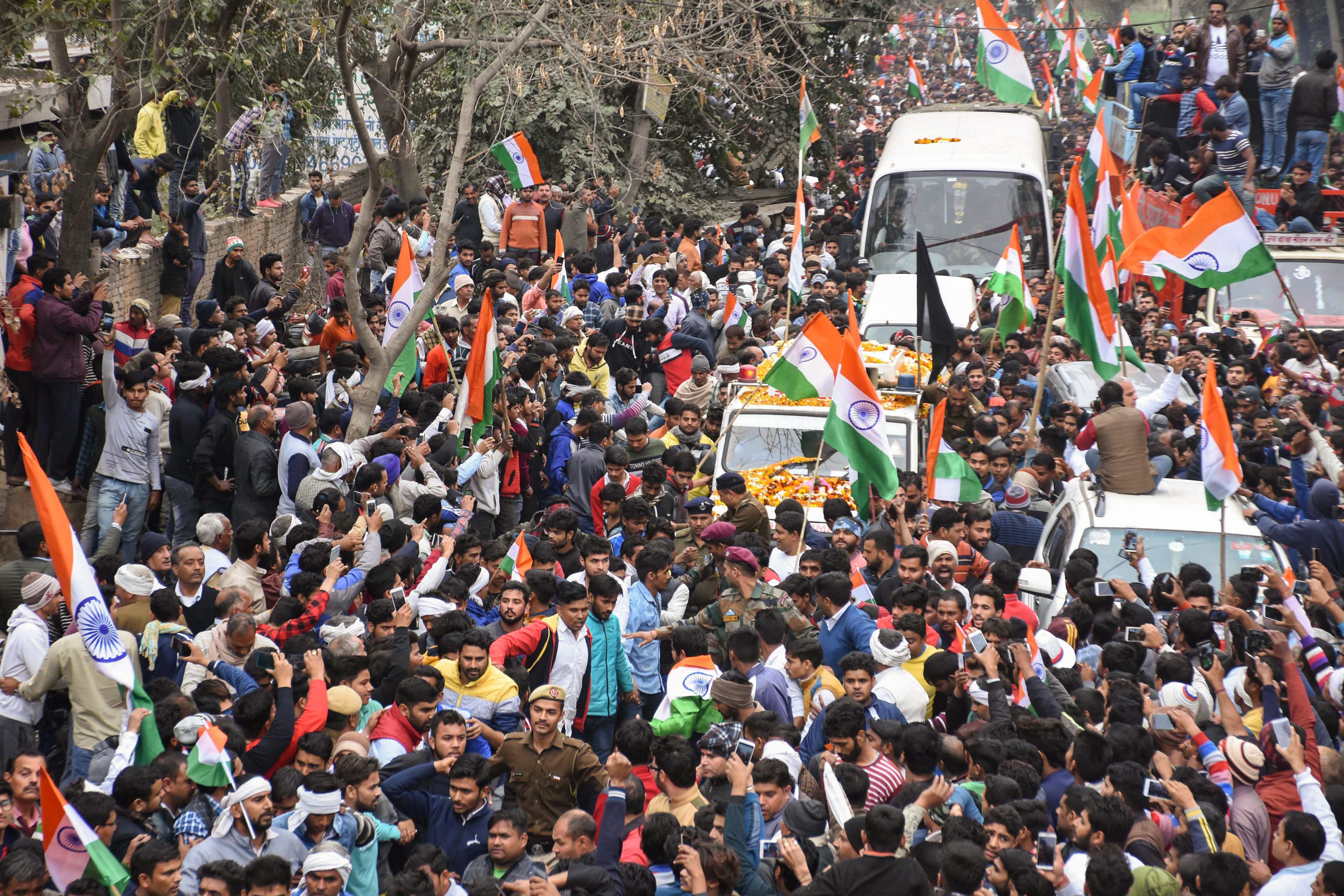 Supreme Court Asks 11 States To Take  Action Against Assaults On Kashmiris