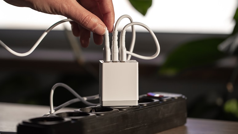 Electronics Industry Seeks Duty Cuts, Manufacturing Push In Union Budget 2026