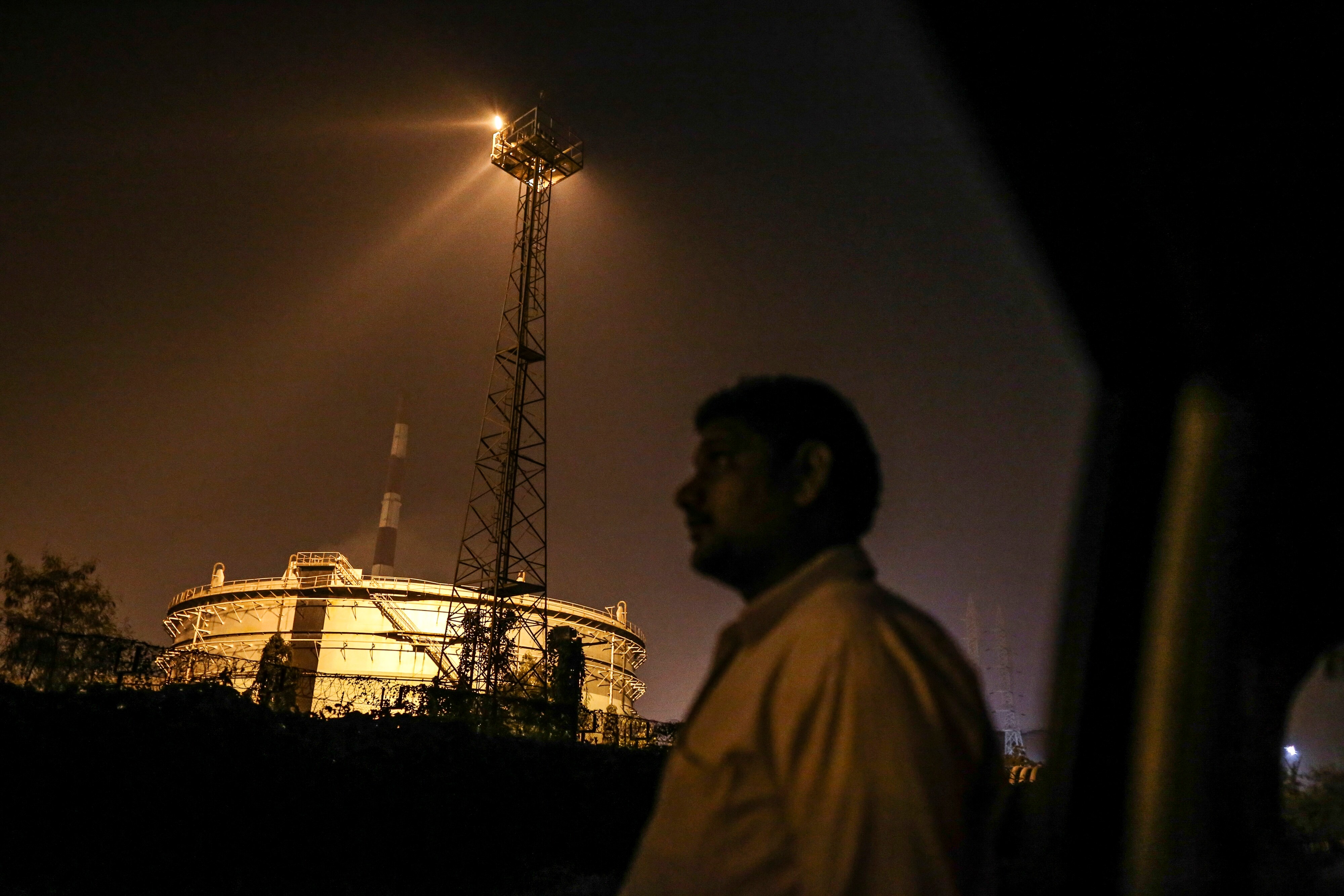 ONGC Will Raise Its First Ever Debt To Fund HPCL Buy