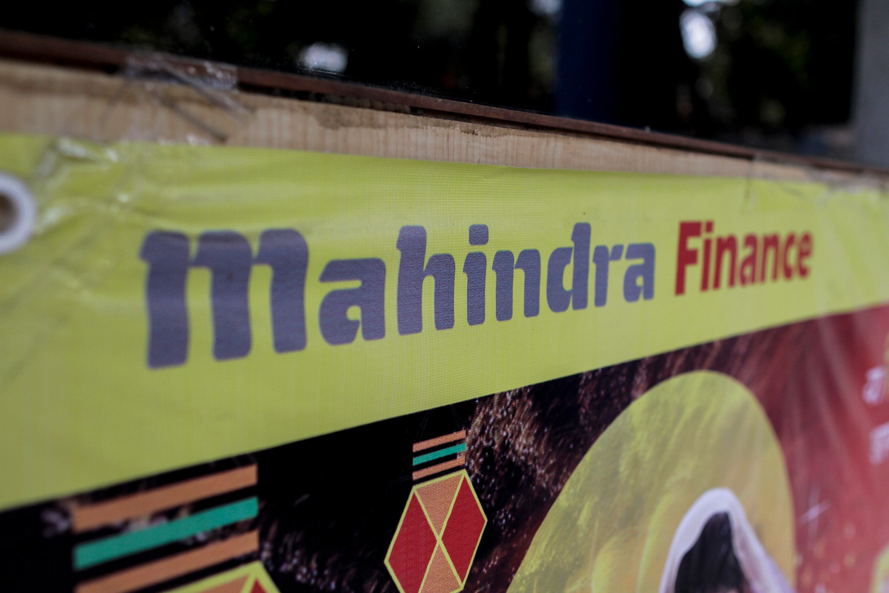 

M&M Financial In Talks To Raise Rs 2,500 Crore Via Share Sale