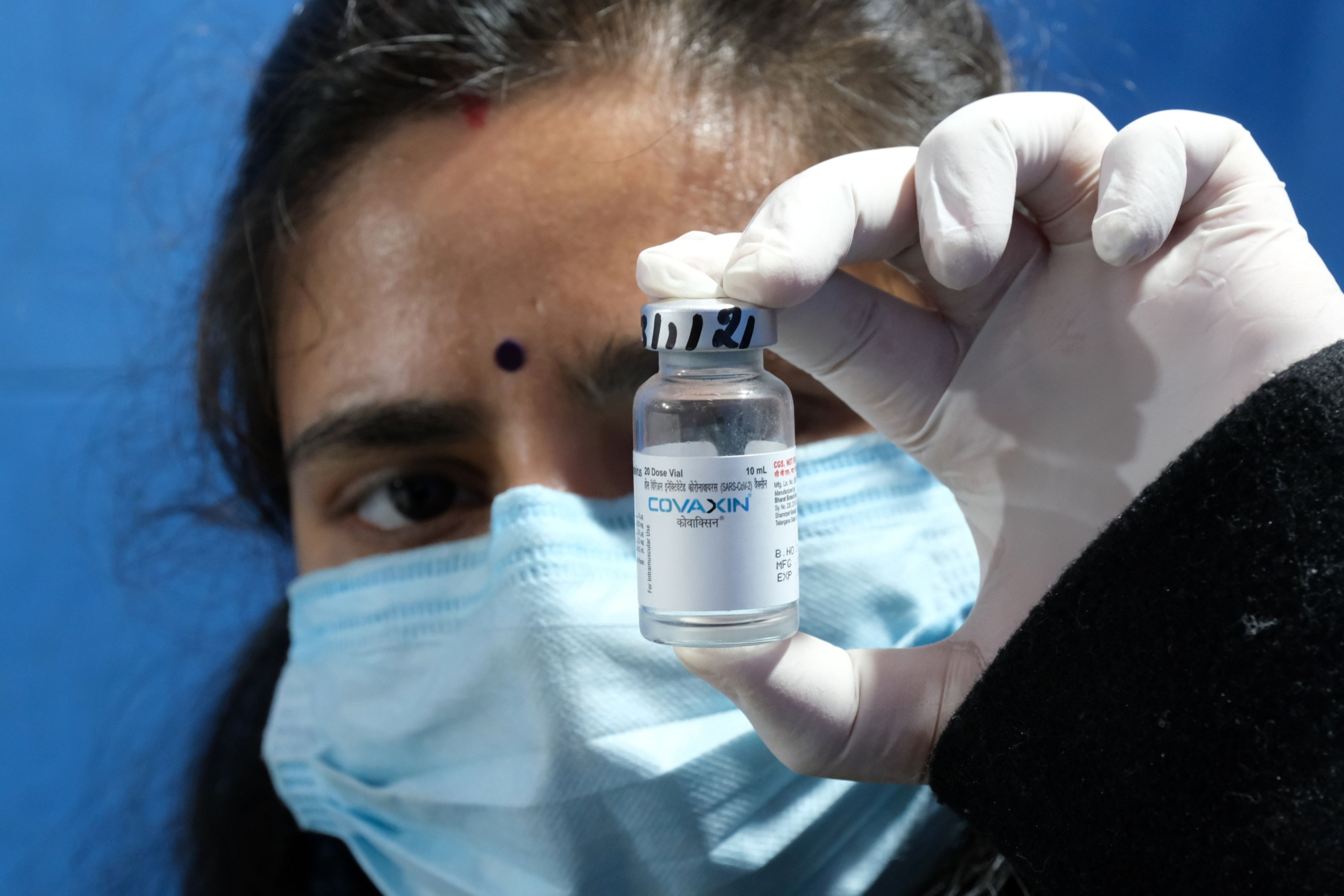 Omicron Coronavirus Live Updates: Delhi Imposes Weekend Curfew Amid Uptick In Cases