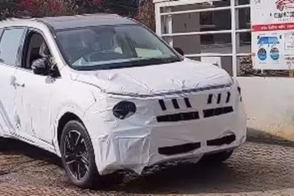 Mahindra XUV 7XO Spied With New Design Elements Ahead of January 5 Debut
