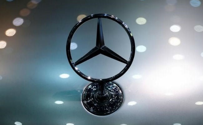 Mercedes Hits Currency Recall Speed Bump, Lowers Sales Target