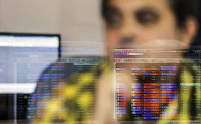 Sensex Drops Nearly 700 Points, Nifty Below 15,800 On Weak Global Markets