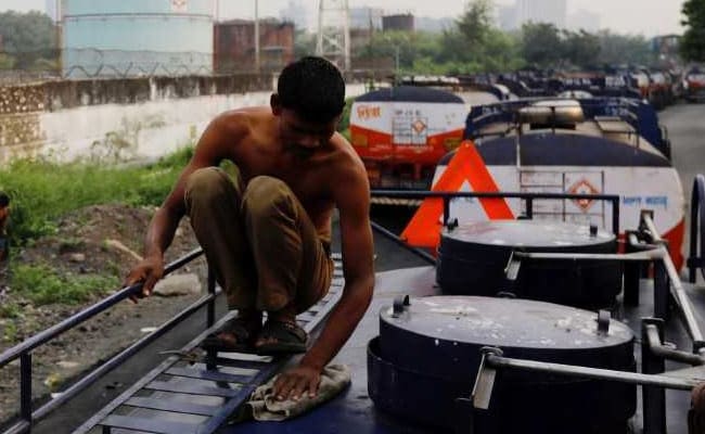 Crude Oil Imports In October Rise To Highest Level In 7 Years