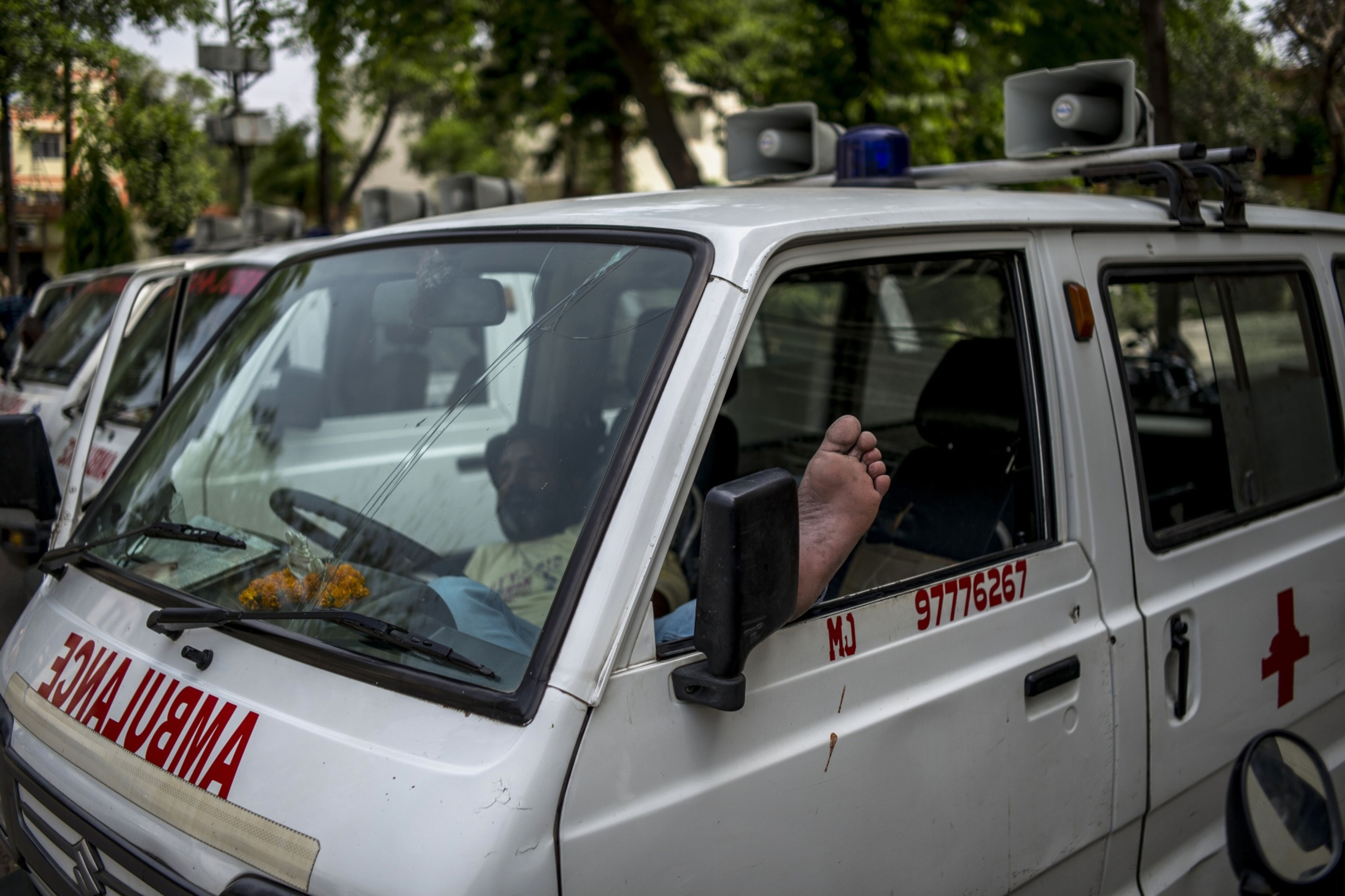 Coronavirus India Updates: Fresh Cases Rise; Daily Deaths At Record High