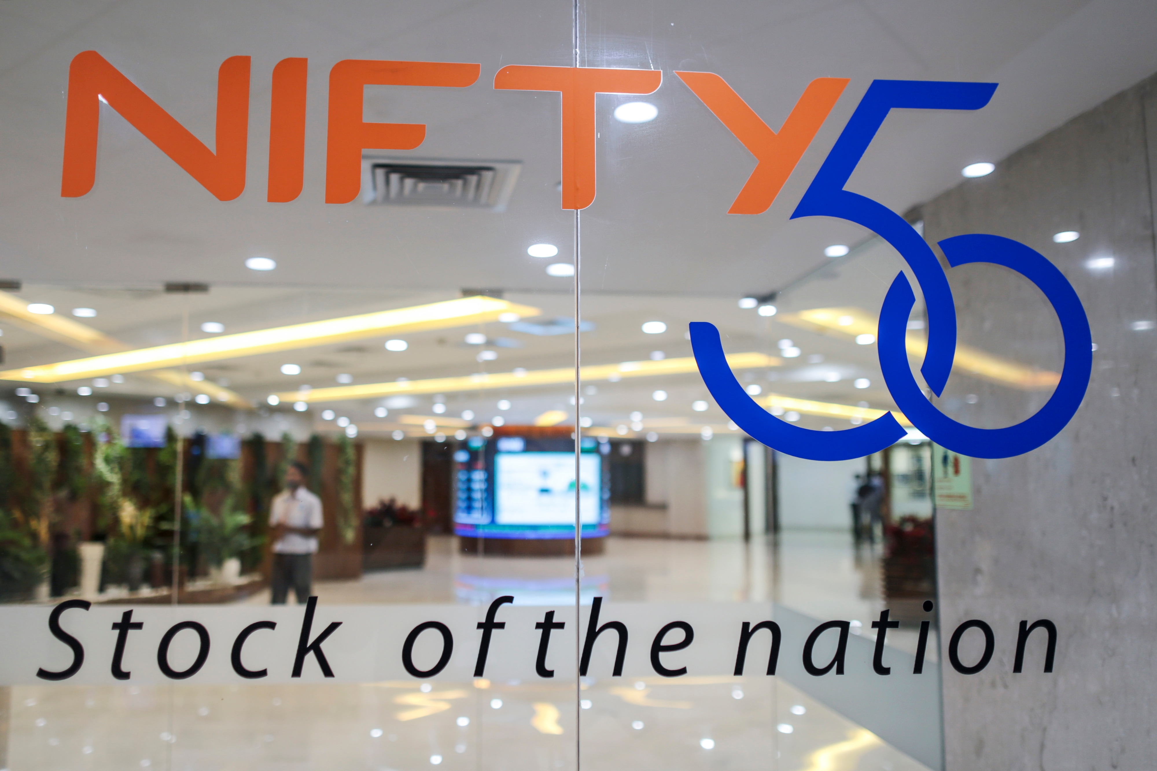 Sensex, Nifty Extend Record Closing Spree Led By FMCG, IT Stocks