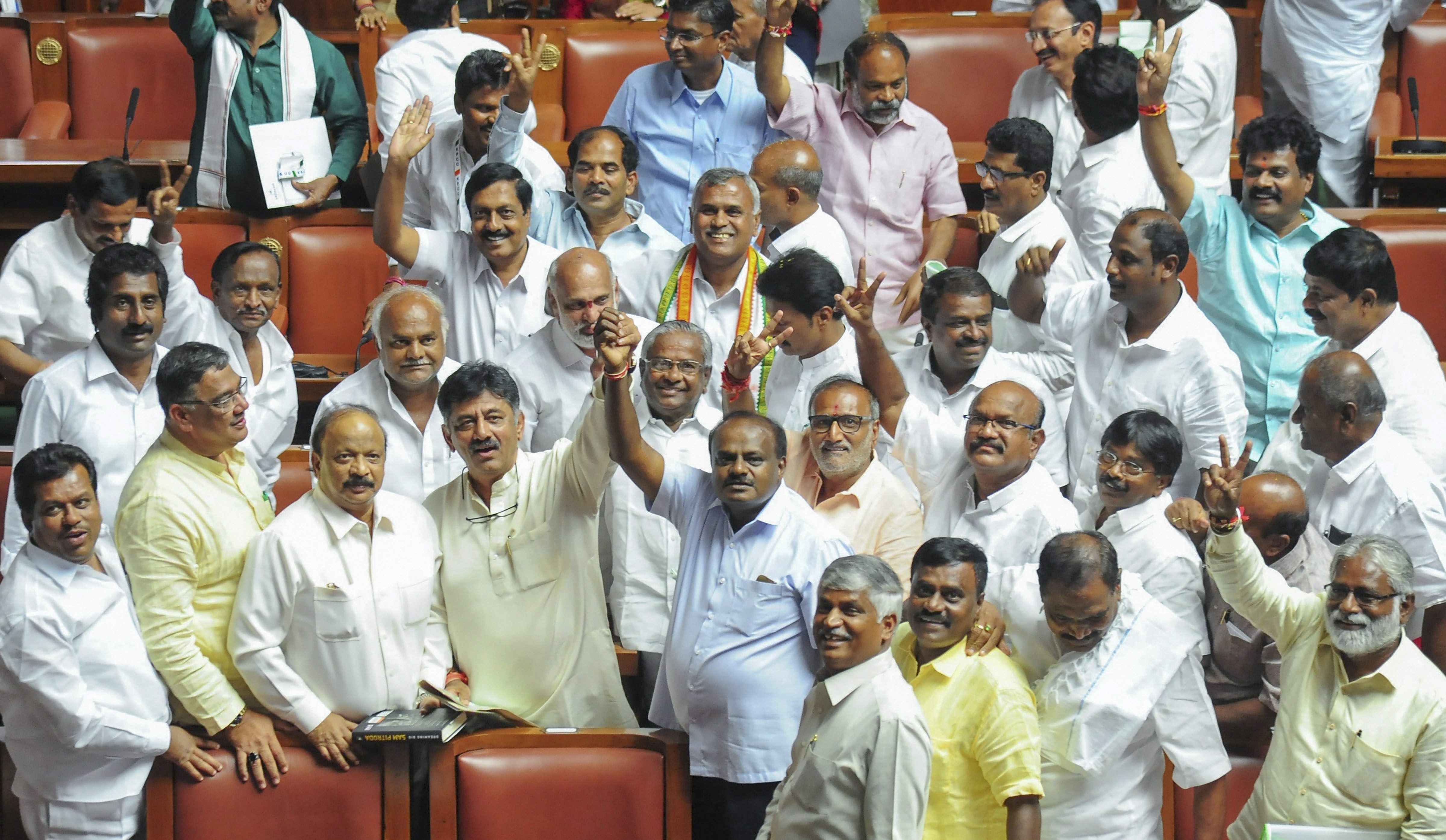 Karnataka Verdict: Kumaraswamy To Form Government On Wednesday After 3-Day CM Yeddyurappa Resigns