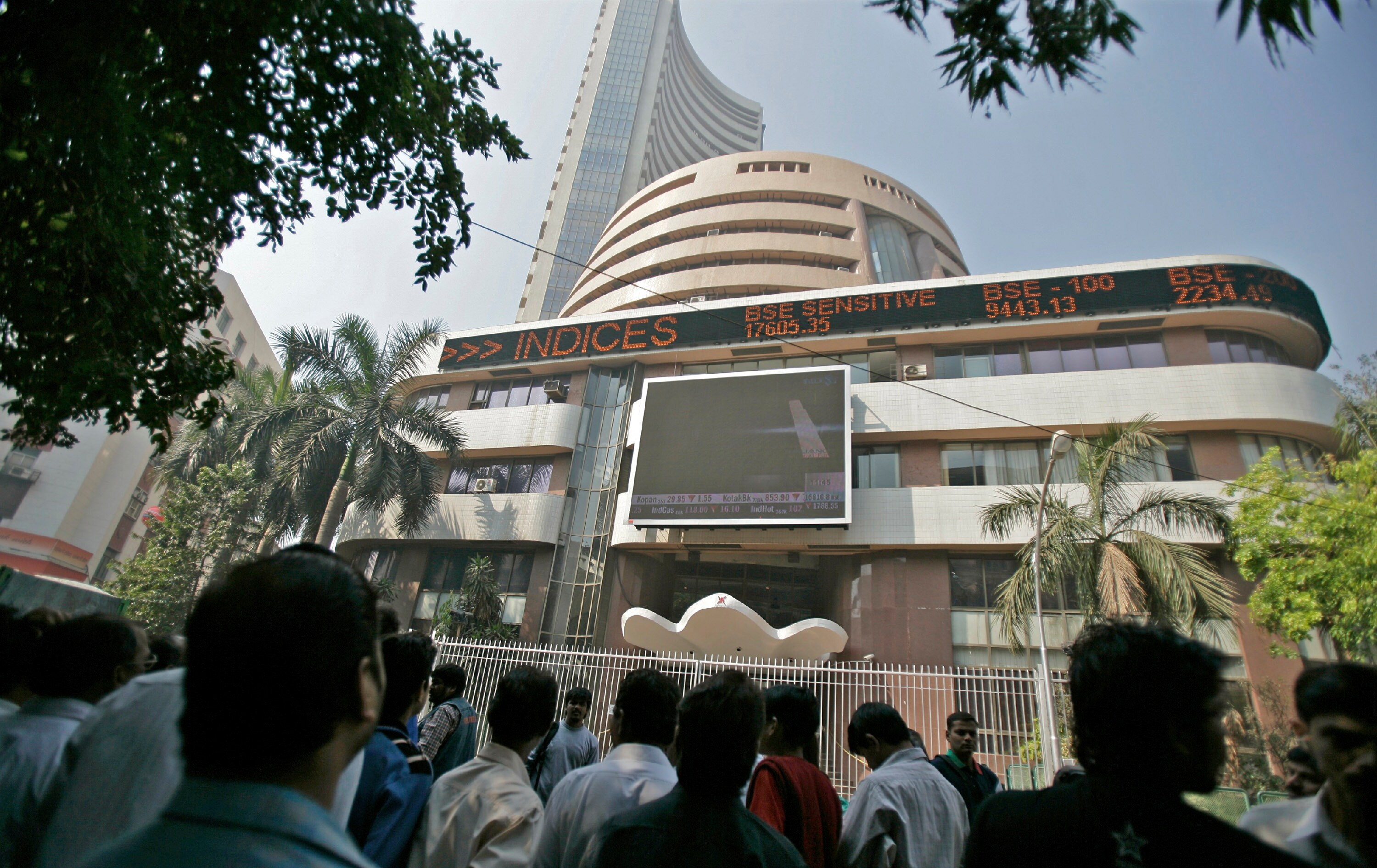 Three Of Top-10 Companies Lose Rs 1 Lakh Crore In Market Cap; TCS Hit Hard