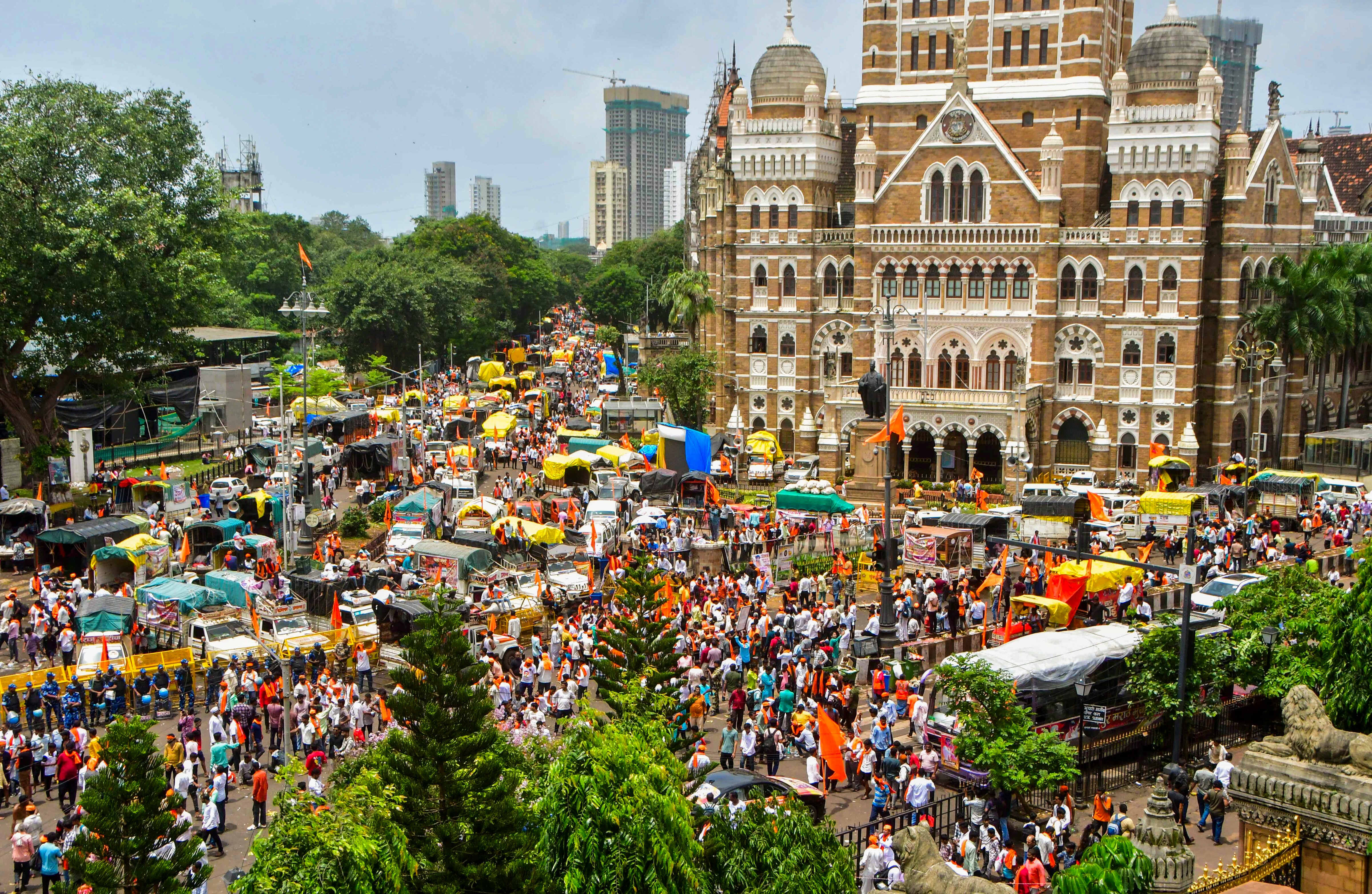 Maratha Quota Protestors To Vacate All Places Except Azad Maidan By Sept 2, Orders Bombay HC