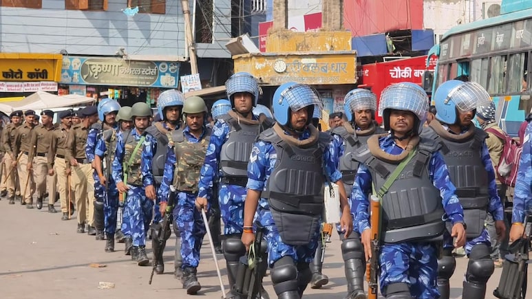 Bhojshala-Kamal Maulana Mosque: विवादित भोजशाला&ndash;कमाल मौलाना मस्जिद को लेकर धार में हाई अलर्ट! RAF की 4 कंपनियां उतरीं