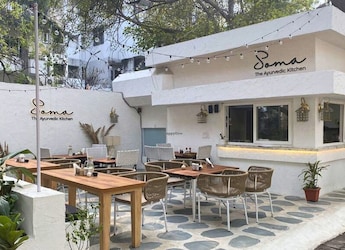 This Hospital Cafe In Delhi Serves Momos, Pizza, Golgappe - All With An Ayurvedic Twist