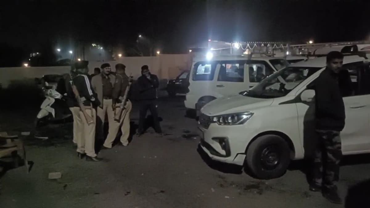 Attack on Goa Police: आलीराजपुर जिले में गोवा पुलिस पर हमला, सब इंस्पेक्टर व आरक्षक हुए घायल