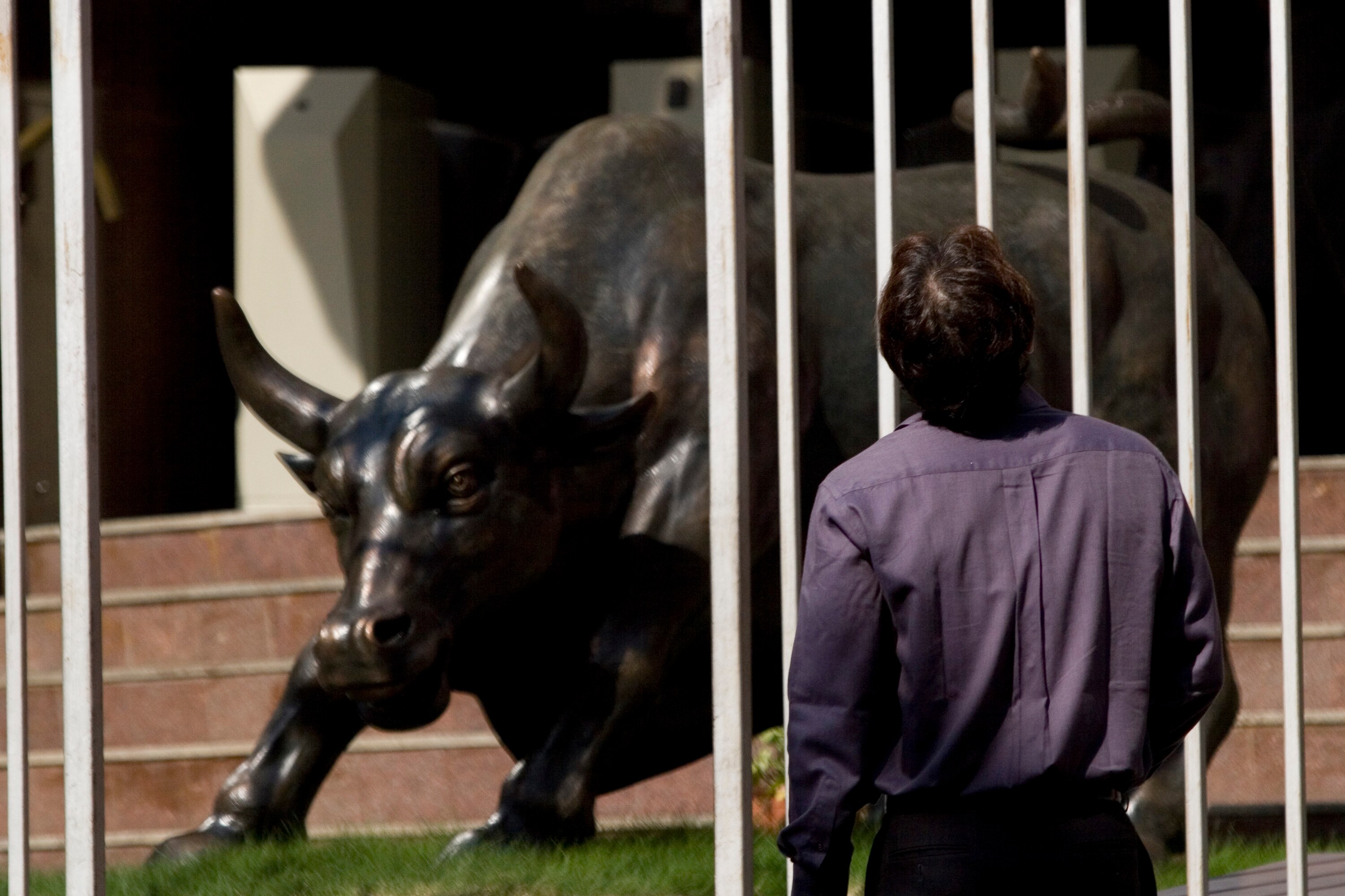 Sensex, Nifty Extend Record Highs Led By Capital Goods Stocks