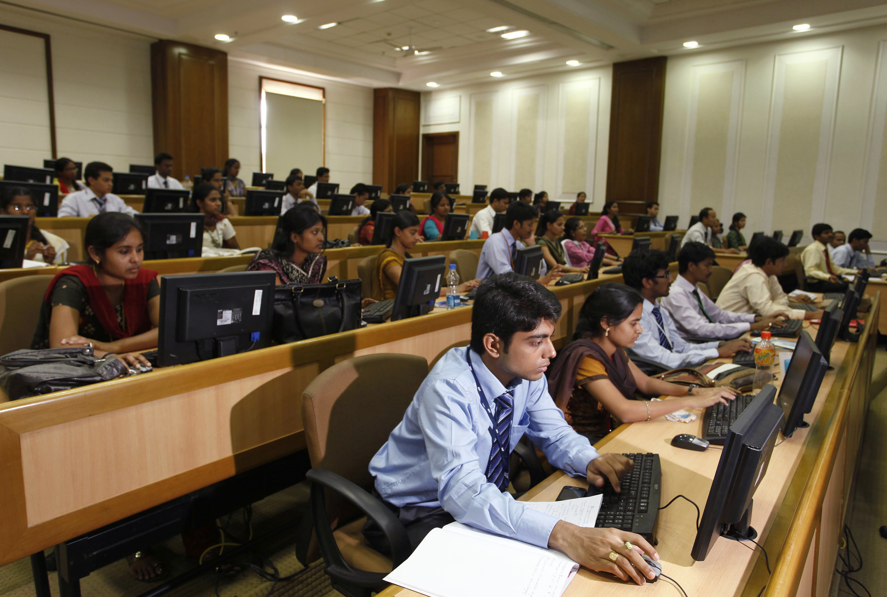 Salary Hikes In India May Remain Static At 8-10% In 2019