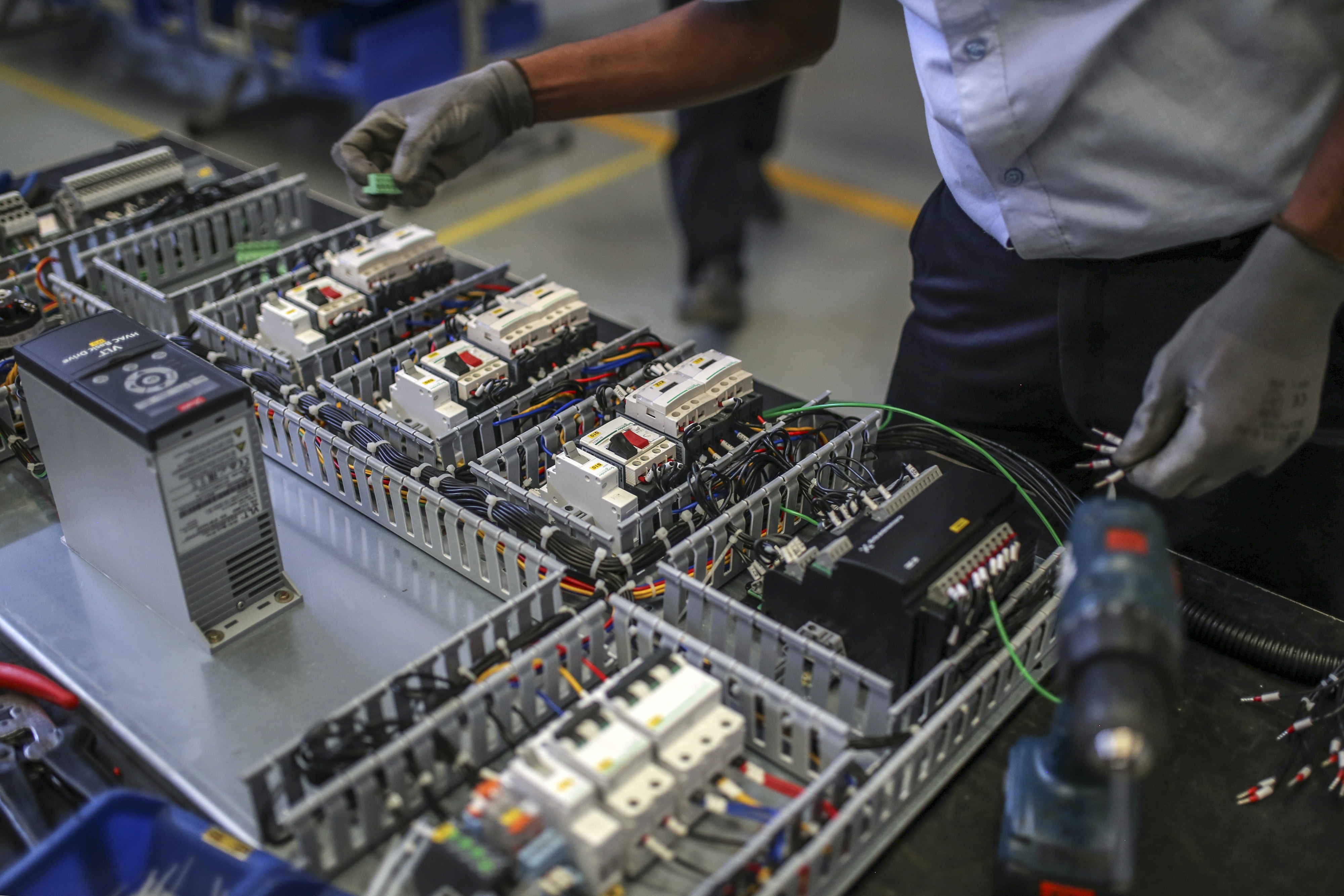 L&T To Sell Electrical Unit To Schneider As It Sharpens Focus On Core Business