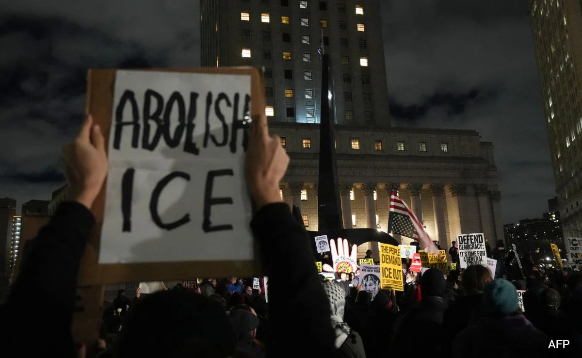 Huge Protests In Minneapolis Over Woman Shot Dead By Immigration Agent