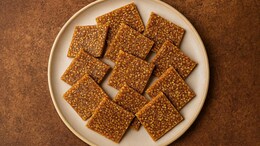 Make Authentic Gud-Til Papdi At Home In Just A Few Steps