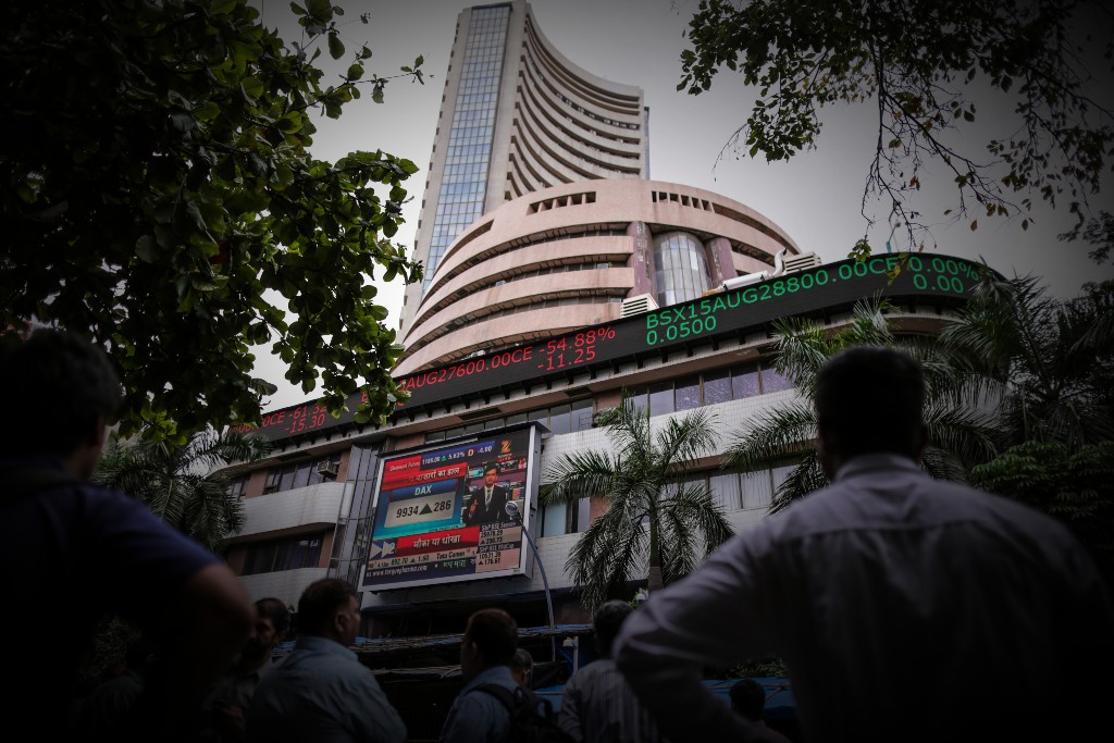 Indian Stocks End Near 6-Month High As Steel Makers Rally
