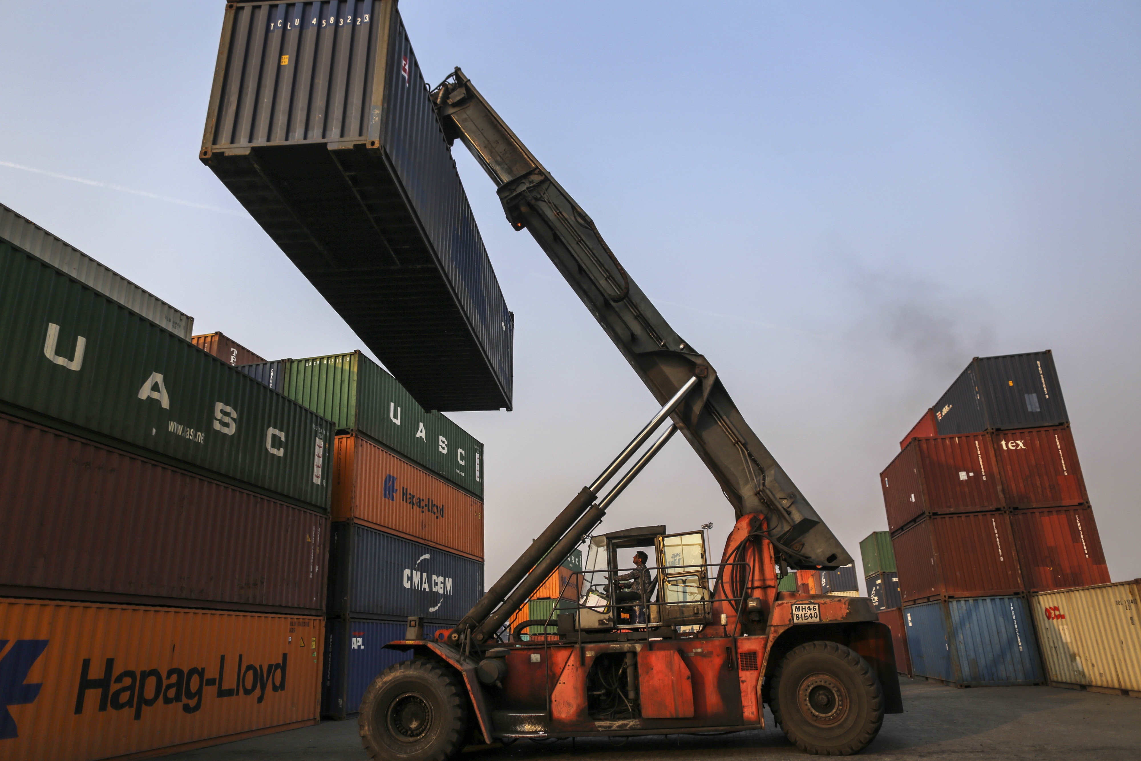 Stronger Capital Goods Imports Adding To India&rsquo;s Current Account Deficit Woes