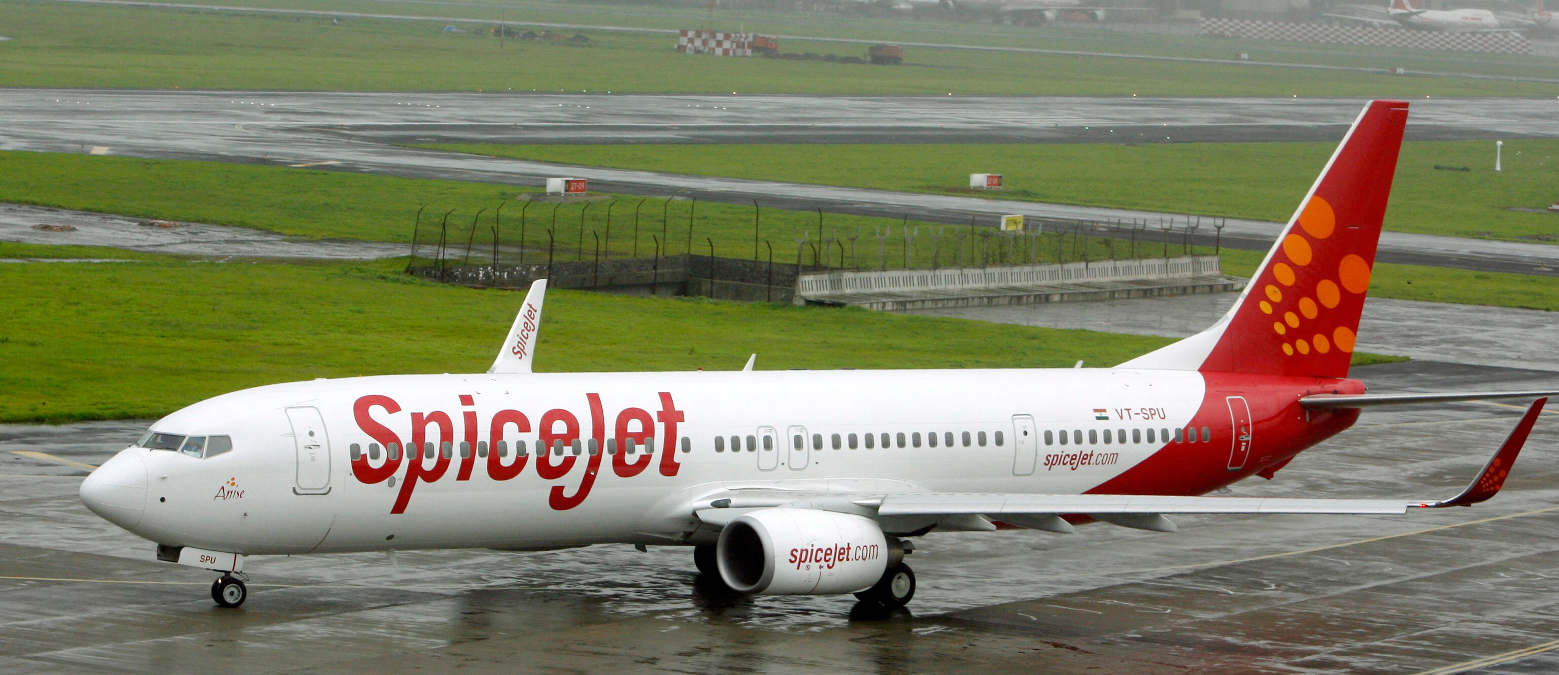 MP Writes Letter to Spice Jet, Calls VIP Treatment &ldquo;Embarrassing&rdquo;