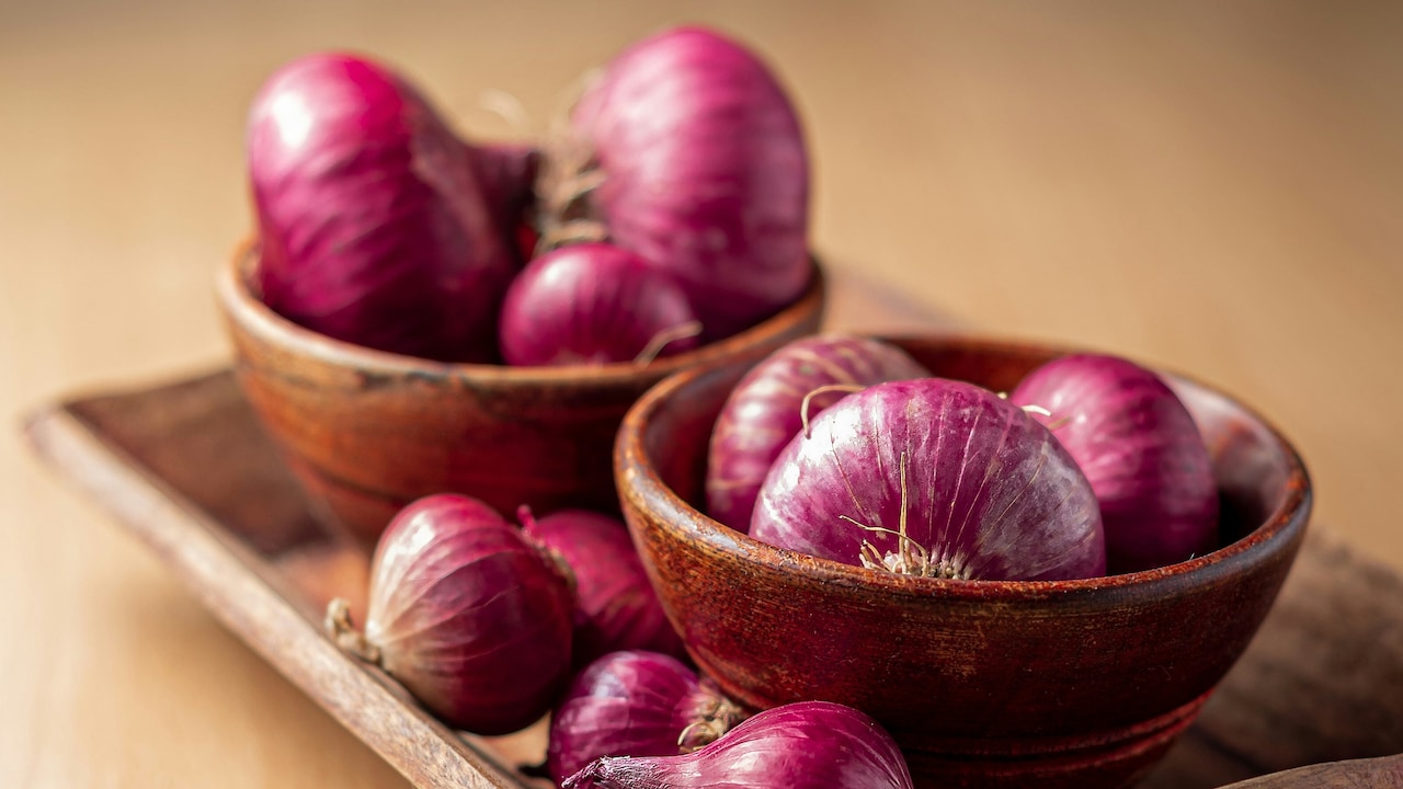 Onion Prices Spike 60%: Sluggish Kharif Crop To Wholesale Pressure — 3 Reasons Behind The Surge