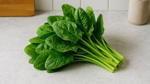 What Is The Best Way To Eat Spinach? Expert Explains The Healthiest Method