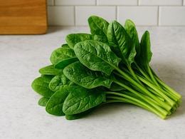 What Is The Best Way To Eat Spinach? Expert Explains The Healthiest Method