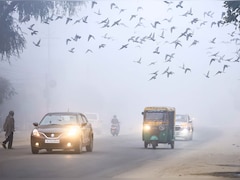 दिल्ली में सांसों पर हमला, AQI 300 पार, ठंड की सिहरन में जहरीली हवा में घुट रहा दम
