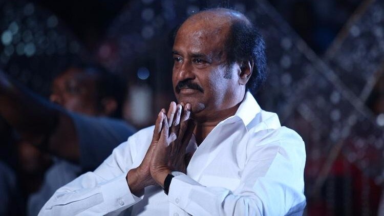 Is Rajinikanth Joining Politics? Wait Till 31 Dec, Says &lsquo;Thalaiva&rsquo;