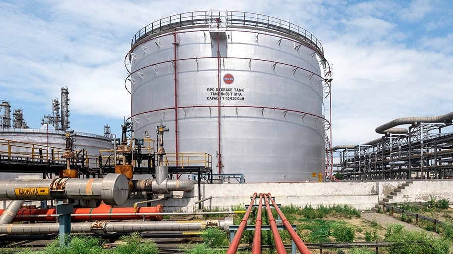 Indian Oil Q4 Results: Profit Falls 40%, Margin Contracts 250 Basis Points
