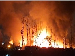 Massive Blaze Destroys Carpet Factory, Commercial Units In Srinagar