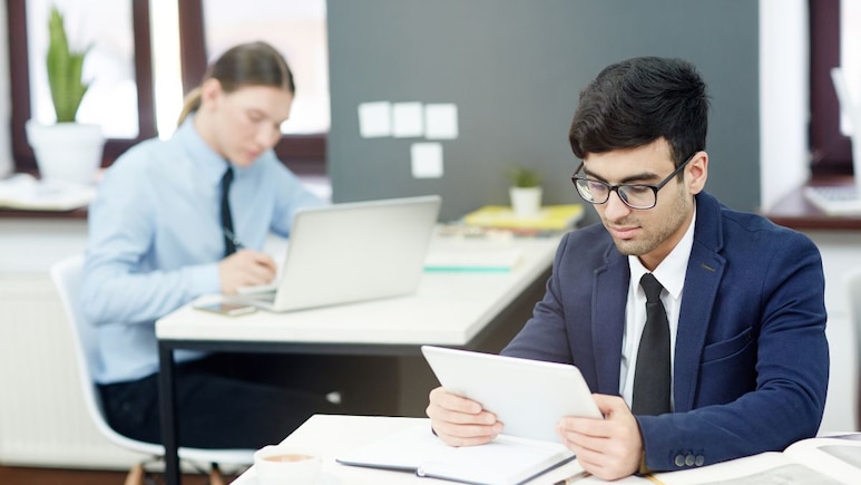 फ्रेशर्स के लिए सुनहरा मौका, इंडियन नॉलेज सिस्टम में निकली भर्ती; जानें कितनी मिलेगी सैलरी