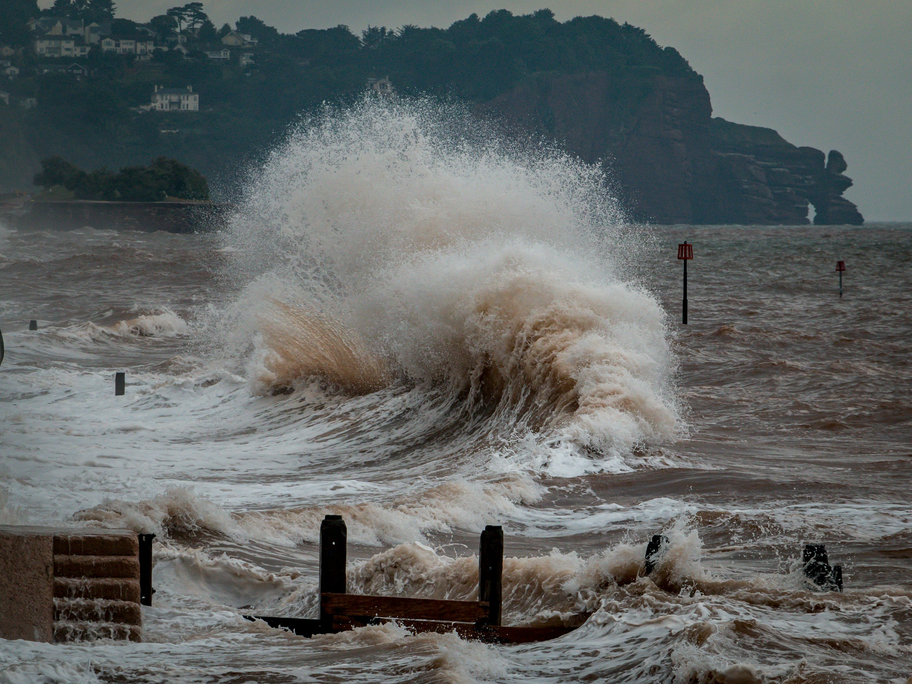Major Earthquake Off Russia's Coast Triggers Alaska Tsunami Warning