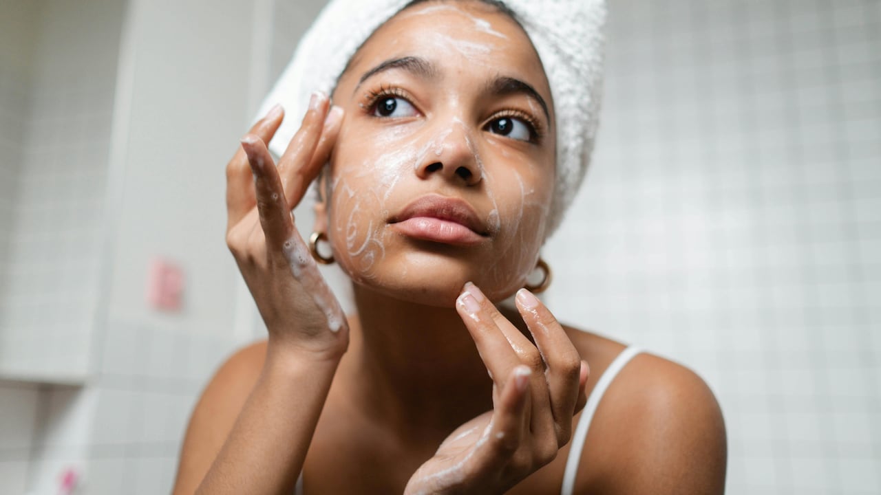 Get clear skin with gentle cleasing using the best face washes Get clear skin with gentle cleasing using the best face washes